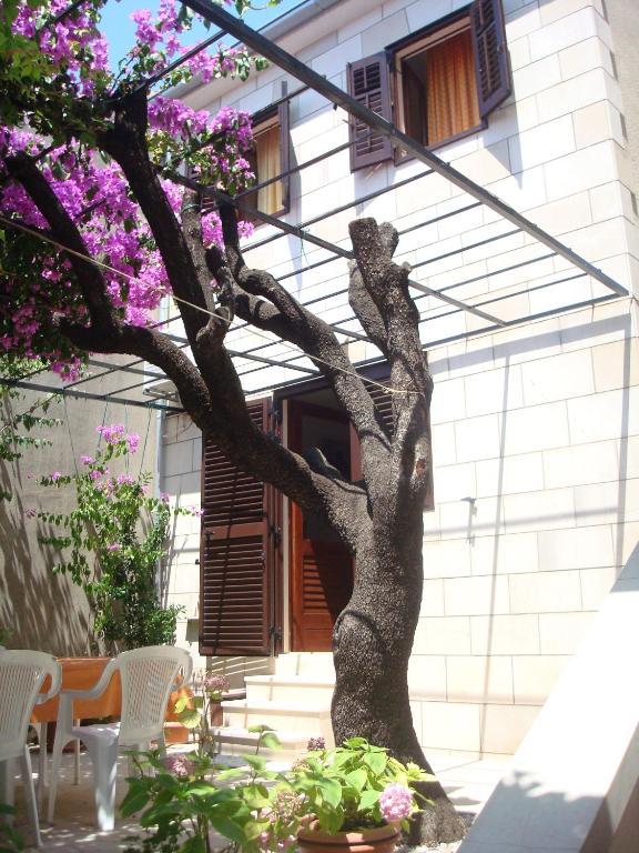 Apartments Mila Bol Phòng bức ảnh